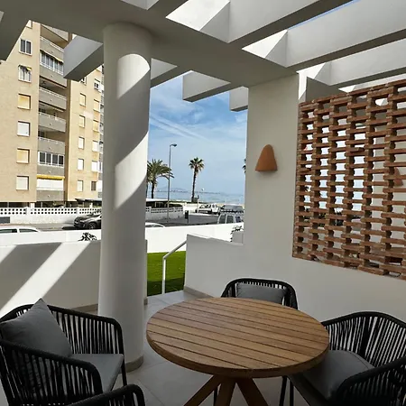 Reyes Catolicos Premium Beach, Playa Urbanova, Appartement Alicante